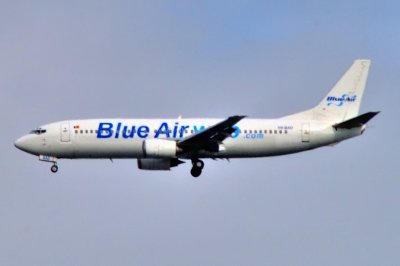 Blue Air Romania B-737/400, YR-BAD