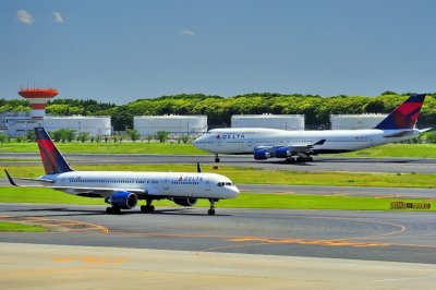 DELTA B-747/400, And B-757/200