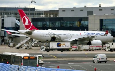 Turkish Airlines A330-300, TC-LOG