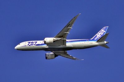 ANA's B-787-8, JA816A