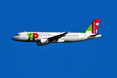 TAP A320, NEW, Horrible Livery