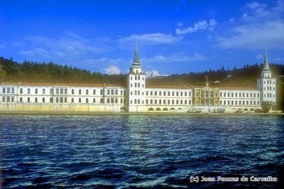 Big Palace On the Bosphorus 