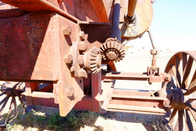 Grader control gears at Farina SA