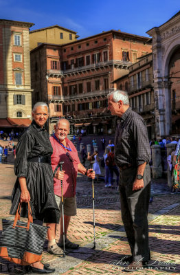 2017 - Linda, Ken & Paul in Piazza del Campo - Siena, Tuscany - Italy