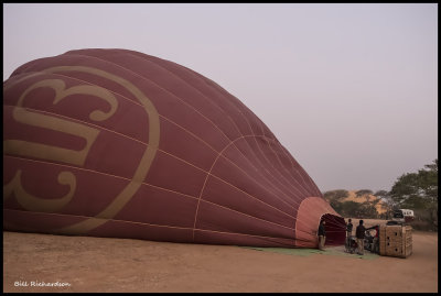Bagan balloon ride startup.jpg