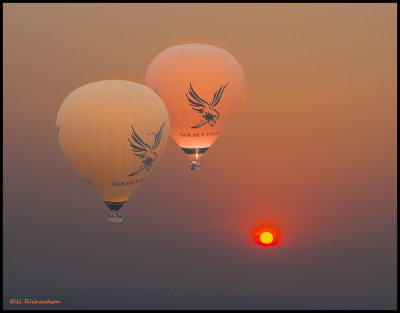 Bagan balloon ride sunrise.jpg