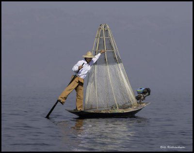 Inle Lake basket fishing2.jpg