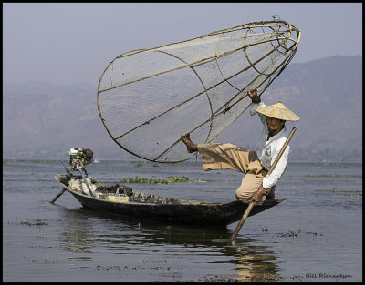 Inle Lake basket fishing3.jpg