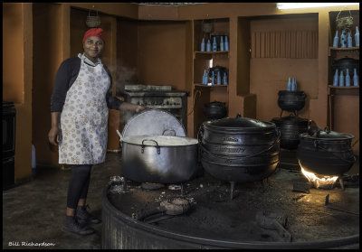 Johanesburg BBQ cook.jpg