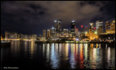 Sydney skyline at night.jpg