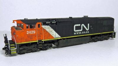 CN 2429 - Rapido DASH 8-40CM