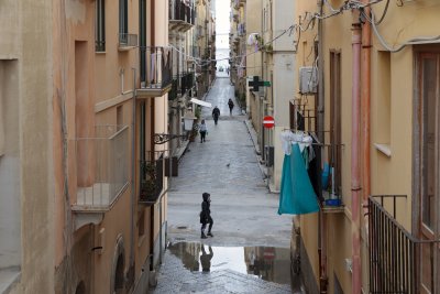 Sicily - narrow streets