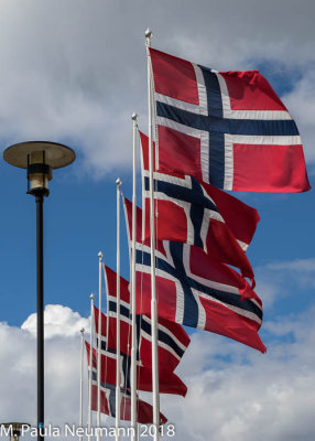 Norwegian flags atop Floyen