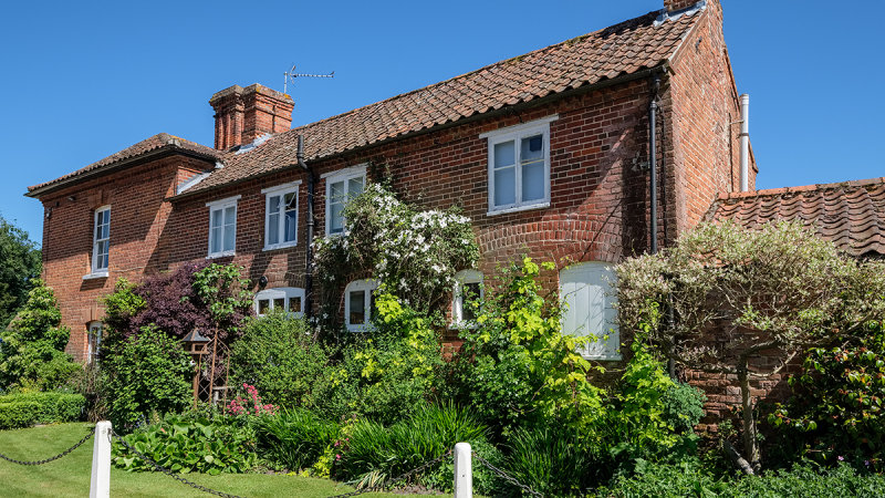 Village House Garden