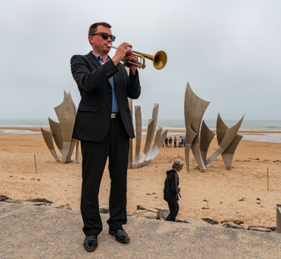 French Air Force band member plays US National Anthem and Taps