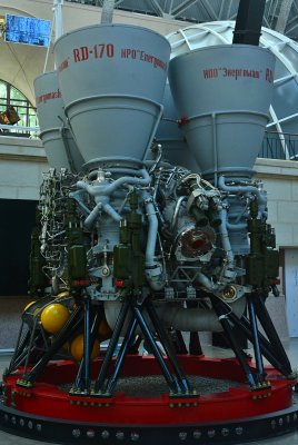 Liquid rocket engine RD-170