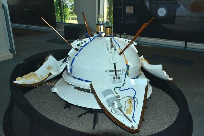 Automatic interplanetary station Luna-13