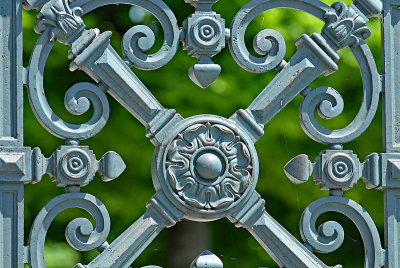 Cast-iron fence at the lake of Zurich - I used this picture, taken 30th May, to create four kaleidoscopic pictures