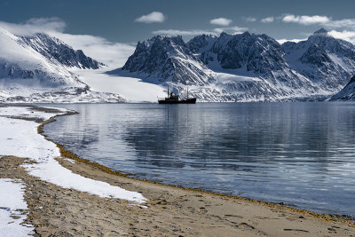 B015737.jpg