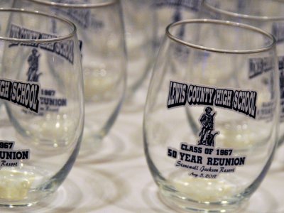 commemorative glasses