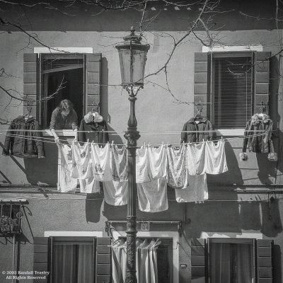 Italy-Burano-Hanging-the-wash-2003