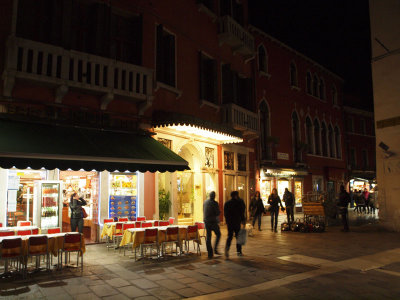 Night scene on the street in Venice