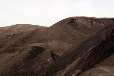 The distant hikers going around Ubehebe Crater, Death Valley