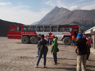 The bus to the glacier