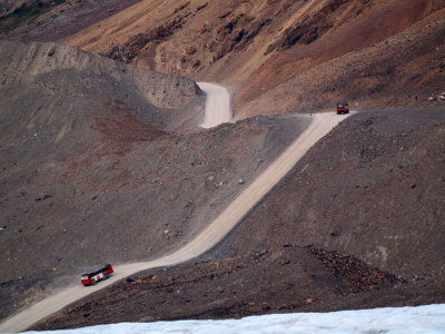 The road taken to get on and off the glacier