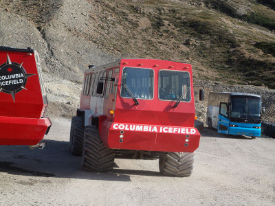 The bus to the glacier