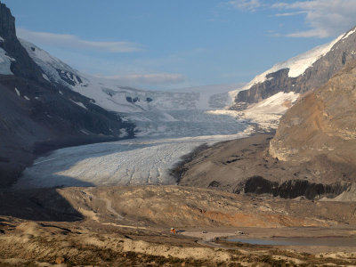 The Athabasca glacier before the crowds