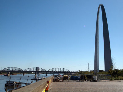 The arch and the bridge, St. Louis