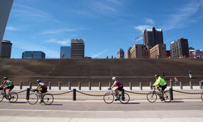 Cycling in front of the Gateway Arch, St. Louis