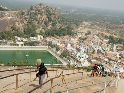 Climbing Vindhyagiri hill in Shravanbelagola