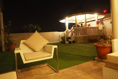 Nightime in the penthouse, Bangalore