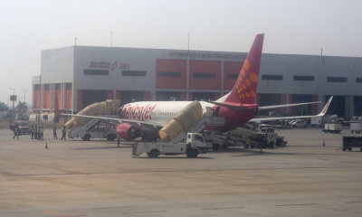 At Bangalore airport - Spicejet Boeing 737