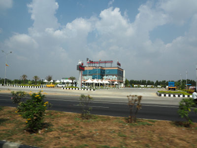 A rest stop on the highway to Sakleshpur