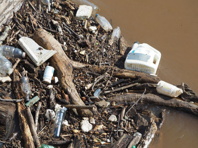 Garbage in the Monocacy river caught at the aqueduct