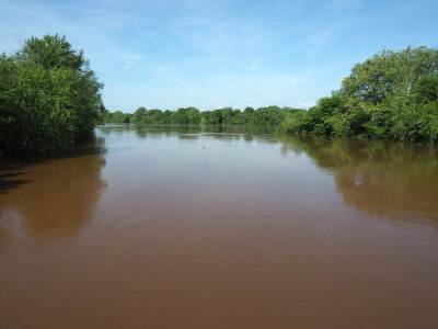 The brown Monocacy meets the differently colored Potomac