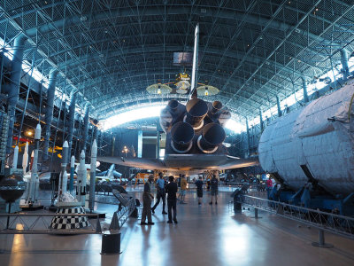The room with Space Shuttle Discovery at Udvar Hazy