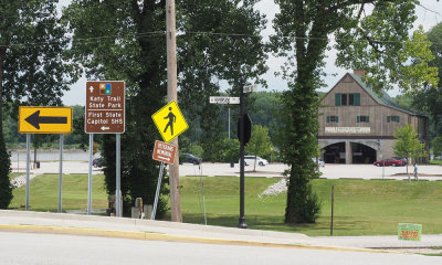 Road signs in St. Charles, MO