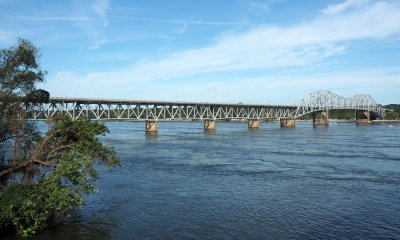The O'Neal bridge between Muscle Shoals and Florence, AL