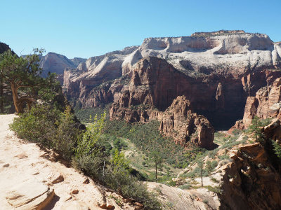 Zion National Park - The climb from the valley to Echo Canyon