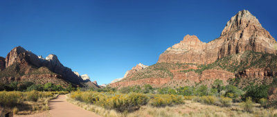 Panorama (Best viewed in ORIGINAL size) - Zion NP, In the valley on the Pa'rus trail