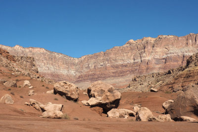 Rock formations and layering in the Vermillion Cliffs
