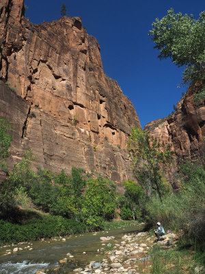 Zion NP - Lunch beside the Virgin River