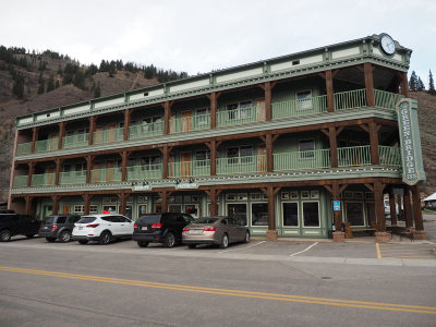 First impression of the Green Bridge Inn, Red Cliff, CO