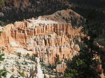 Early view of Bryce Caanyon