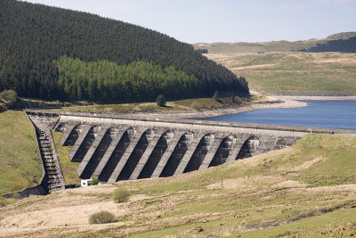 Nant Y Moch dam and reservoir