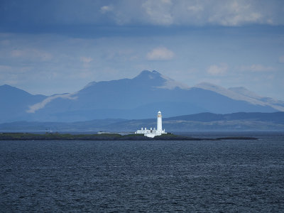 Lismore lighthouse with Ben Cruachan beyond